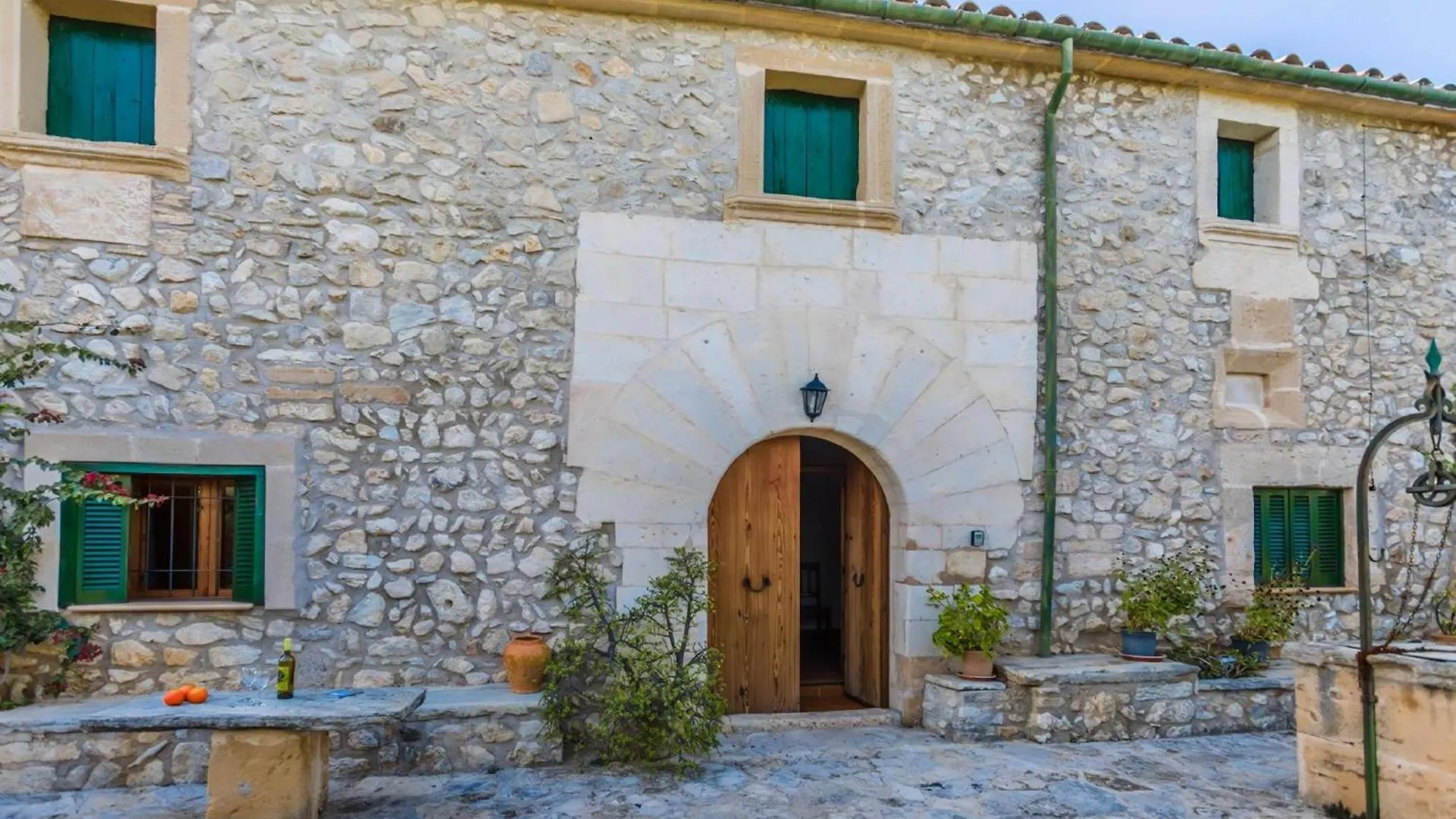 Holiday home Can Llompart Crestatx